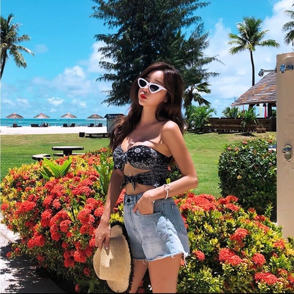 Black White Paisley Bandana Print Monokini One Piece Bathing Suit size L small - Picture 13 of 17